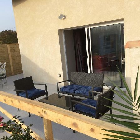 Le Village Neulles Ngoại thất bức ảnh