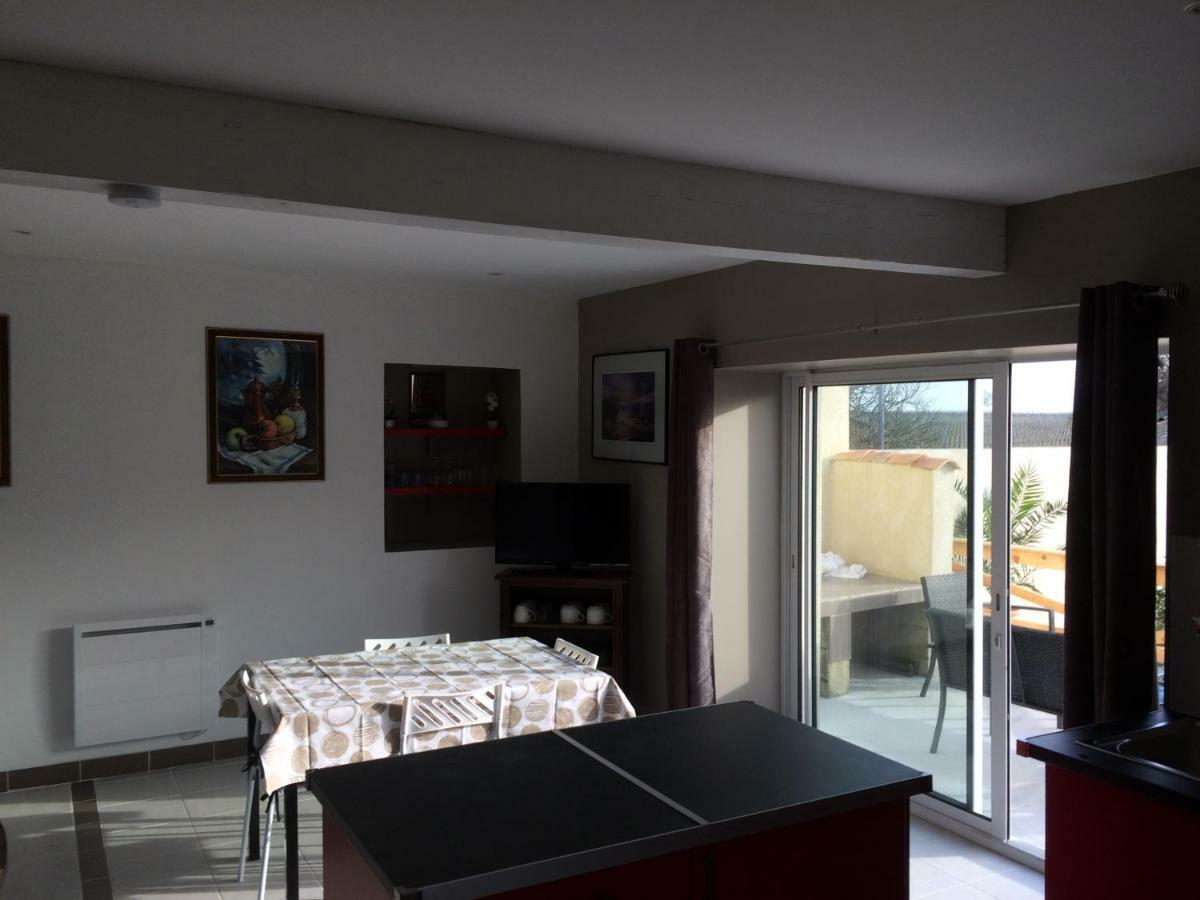 Le Village Neulles Ngoại thất bức ảnh