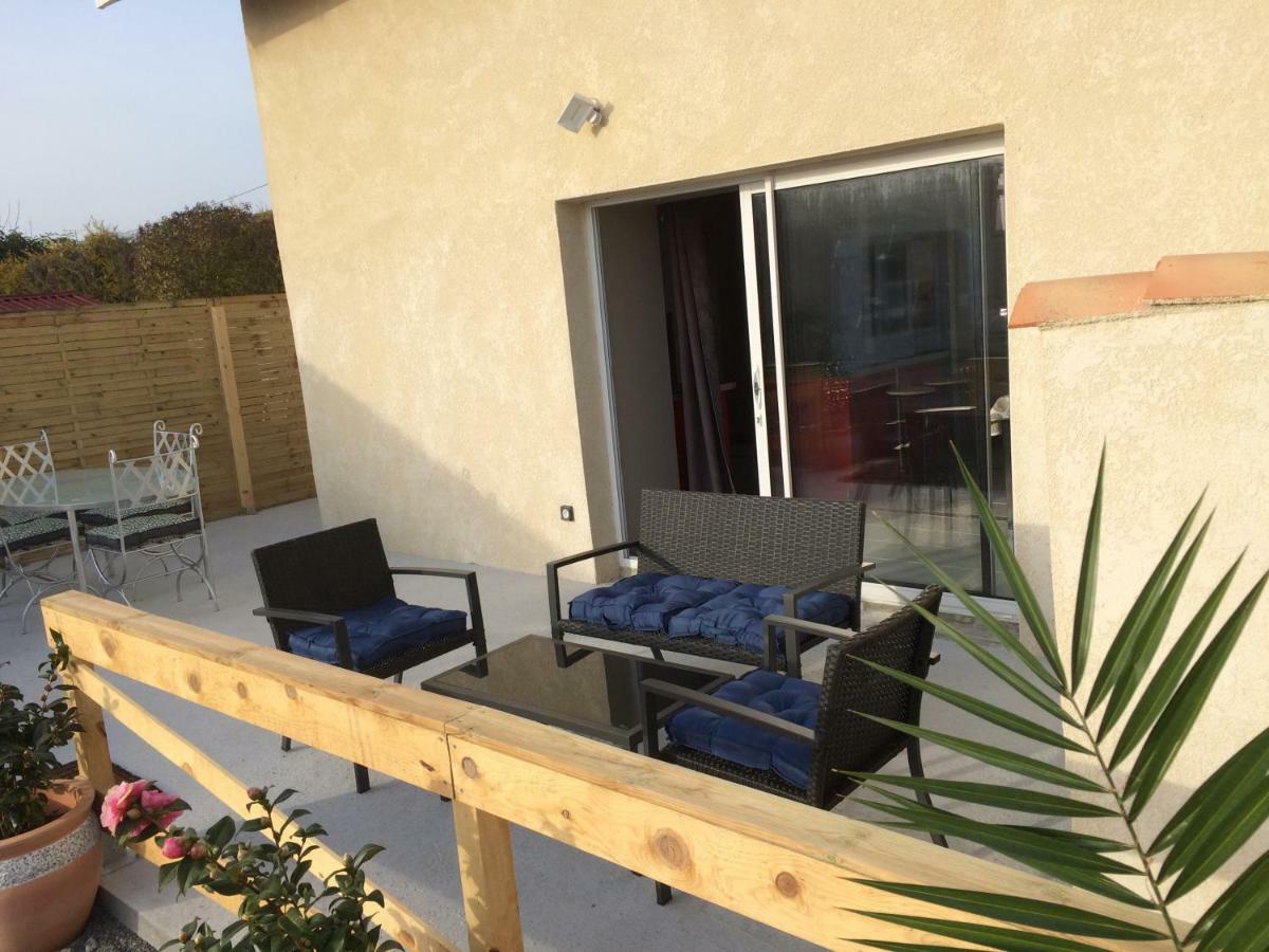 Le Village Neulles Ngoại thất bức ảnh